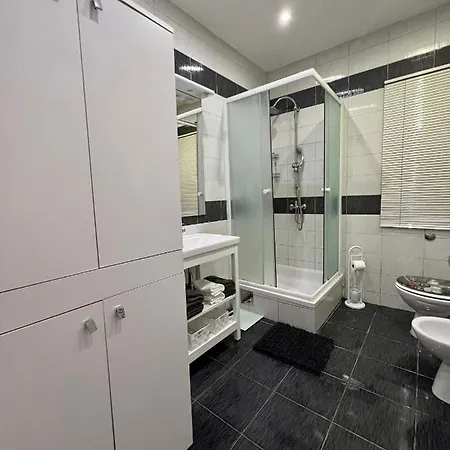 Apartment By The Sea