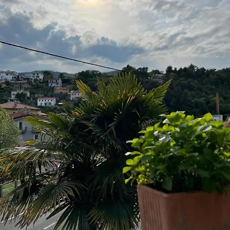 By The Sea Apartment