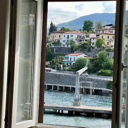 By The Sea Apartament *