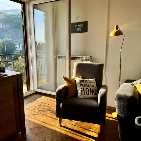 Apartment By The Sea